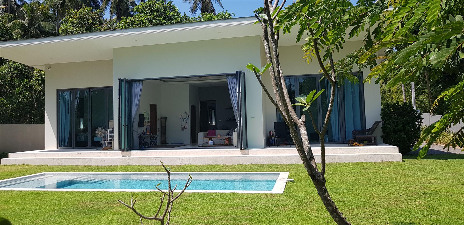 2 bedroom villa close to beach