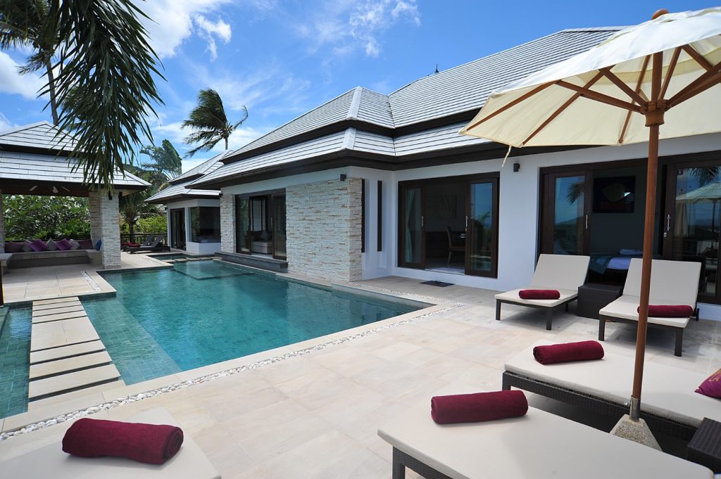 5 bedrooms, stunning sea views