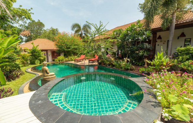 Belle villa avec jardin et piscine