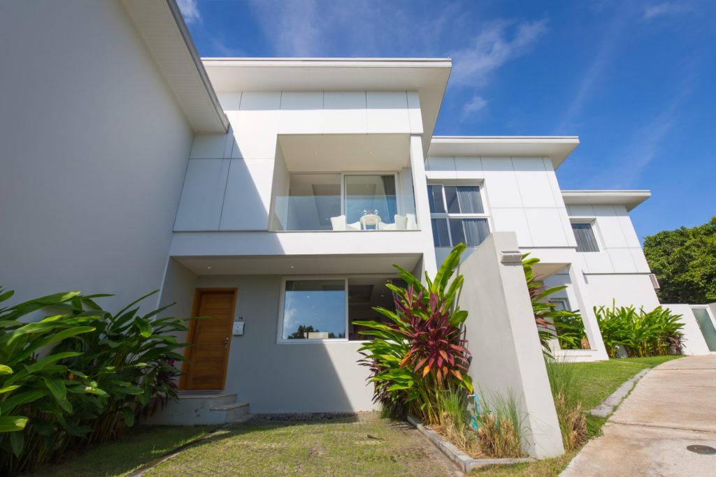 Foreign Freehold resort near beach