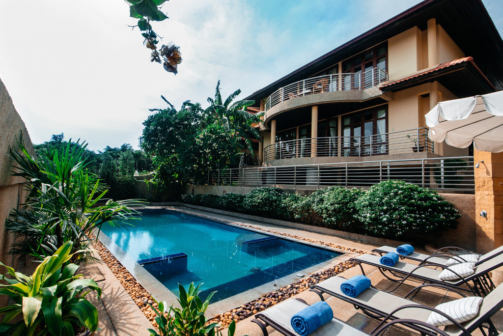 5 bedroom sunset sea view villa with beach access