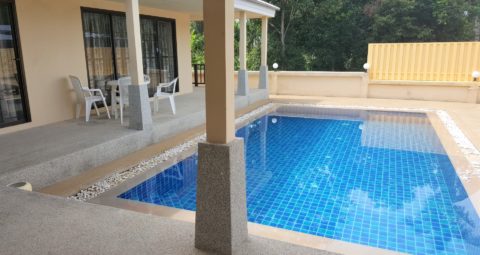 2-bedroom villa with private pool