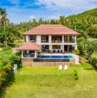 4 bedroom sea view spacious garden