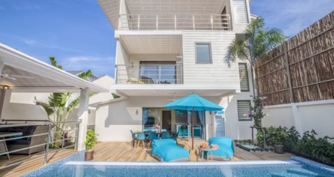 4-bedroom villa close to ban tai beach