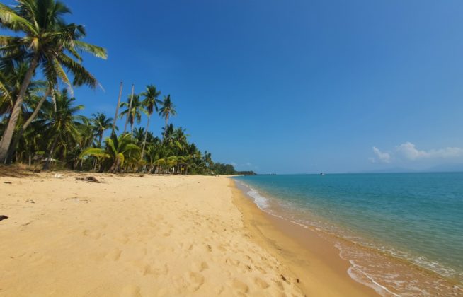 Stunning beach Land, Koh Samui