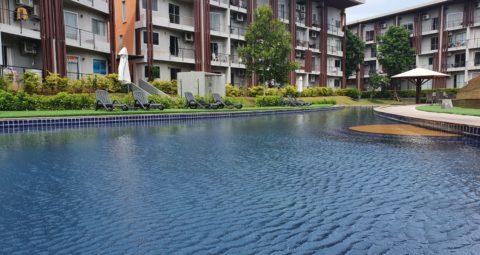 Sea view condo, foreign freehold