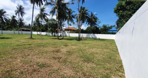 Ready to build land close to the beach