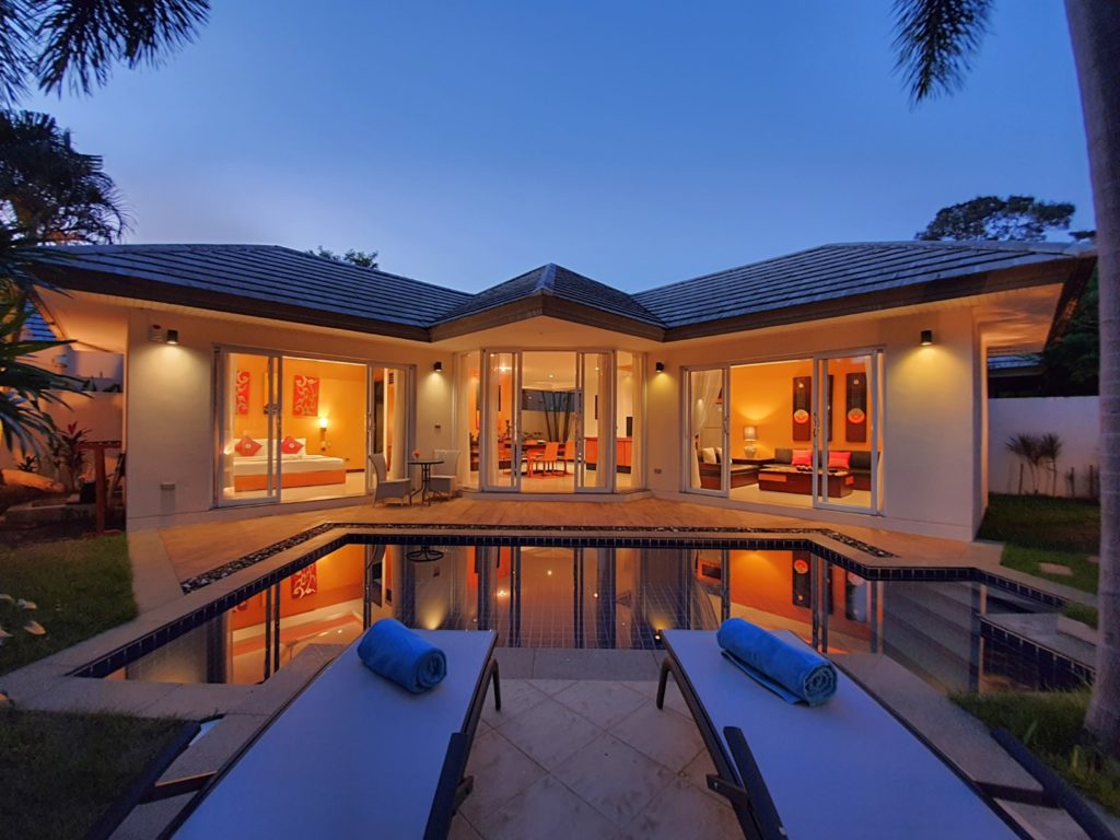 1 bedroom pool villa beach access