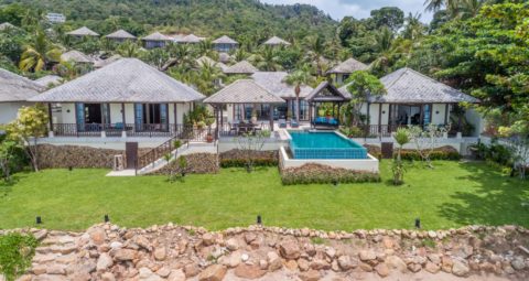 4 bedroom beach front villa