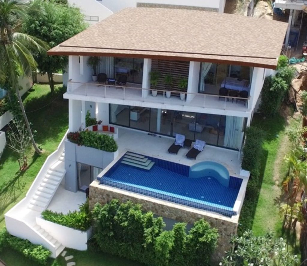 3 bedroom sea view villa with swimming pool