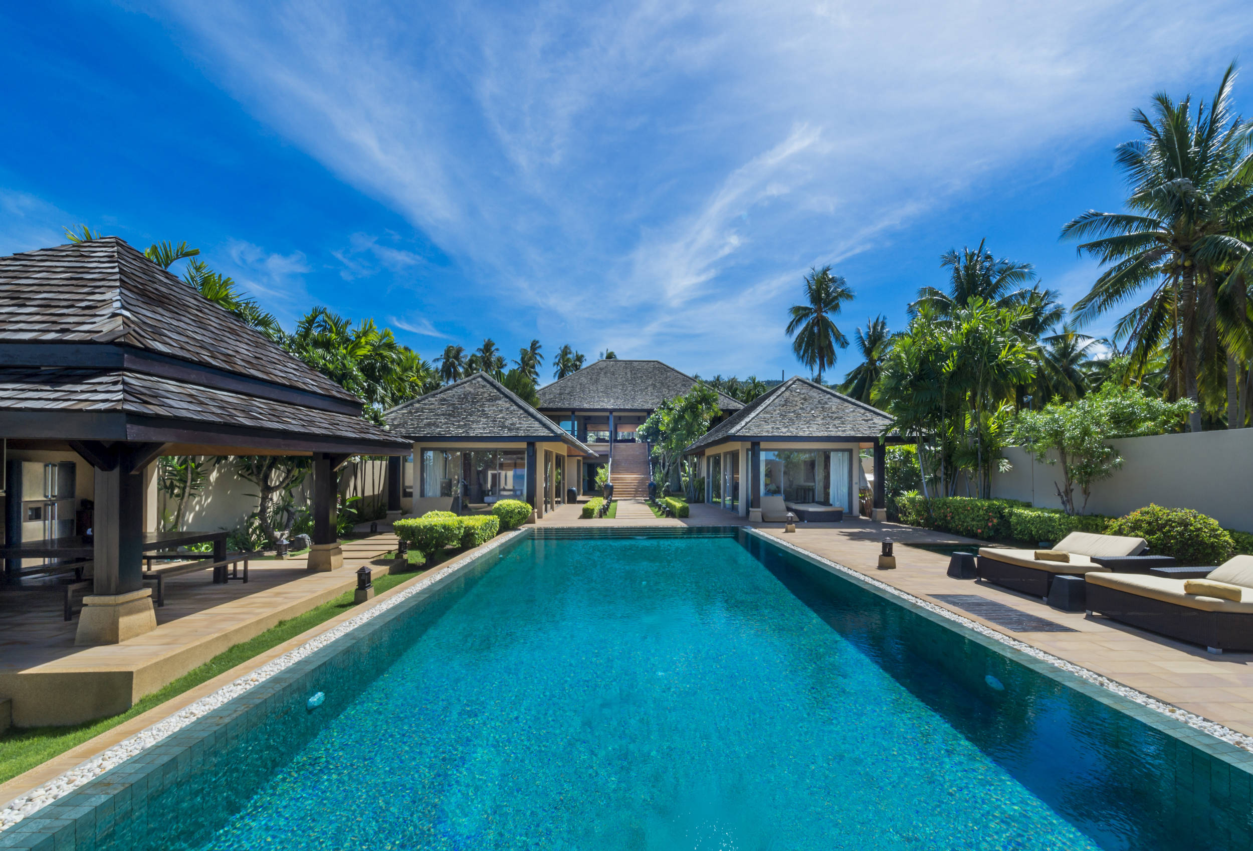 5 bedroom tropical beach villa
