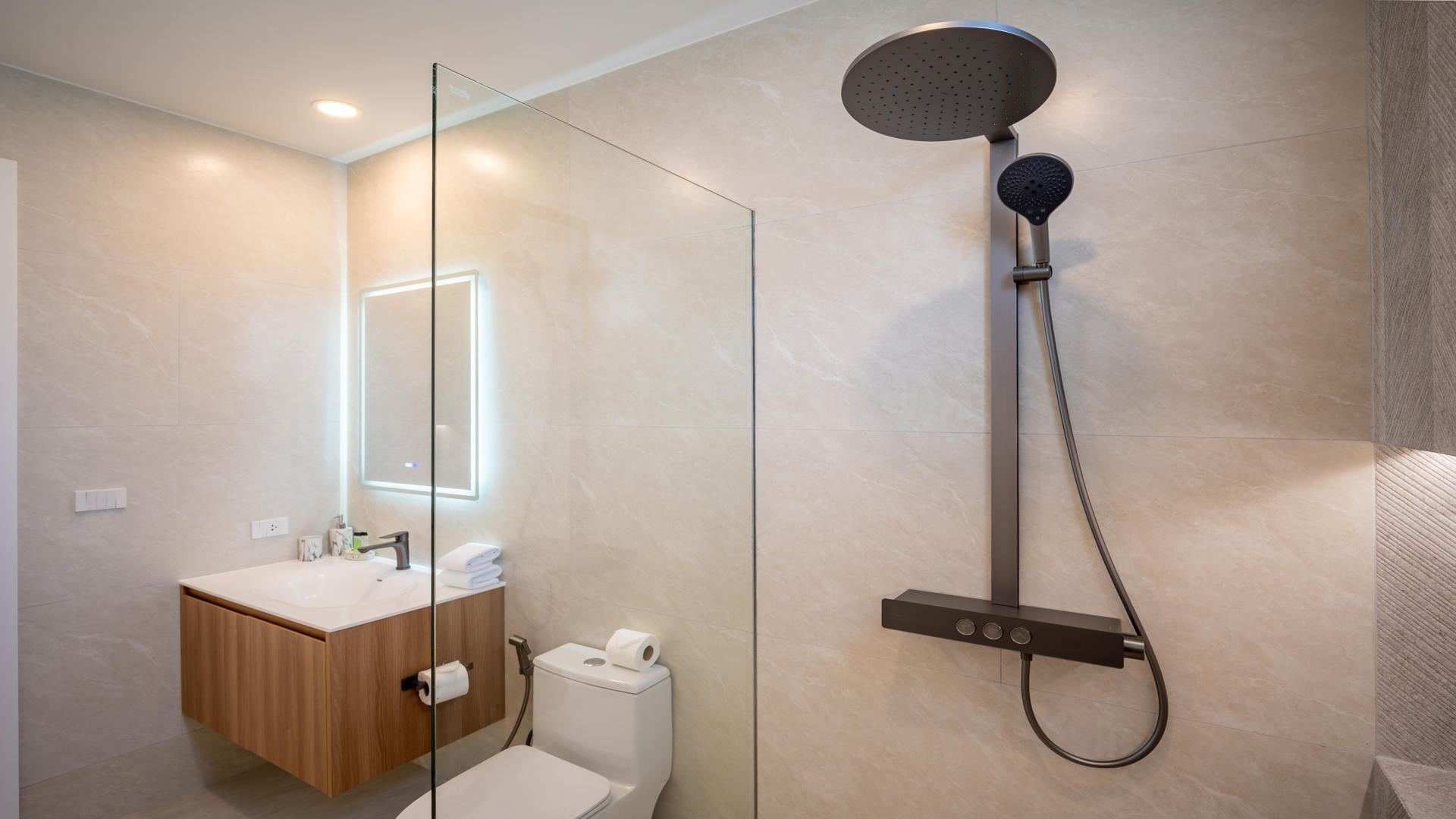 3 bed 2.5 bath Townhouses Property for sale in Koh Samui in Choeng Mon – HS0852