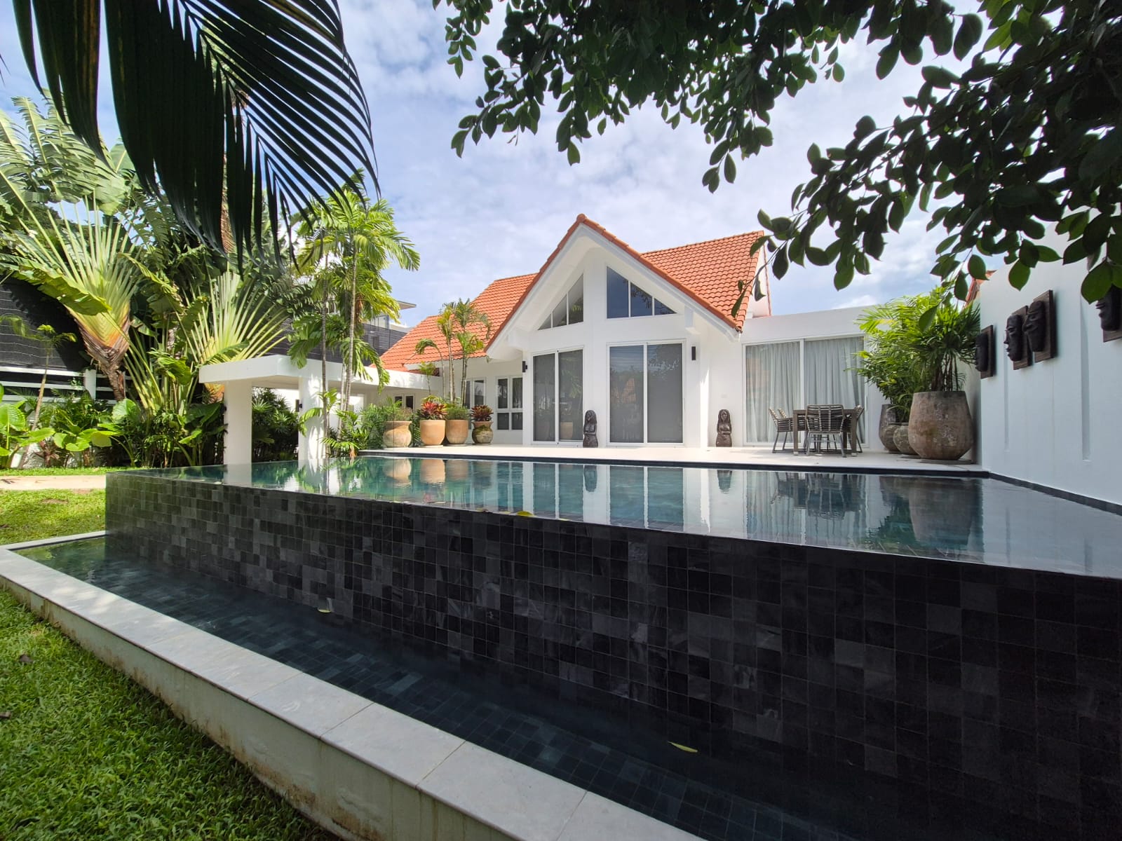 1 3 bedroom, 4 bathroom villa with swimming pool, Bophut, Koh Samui