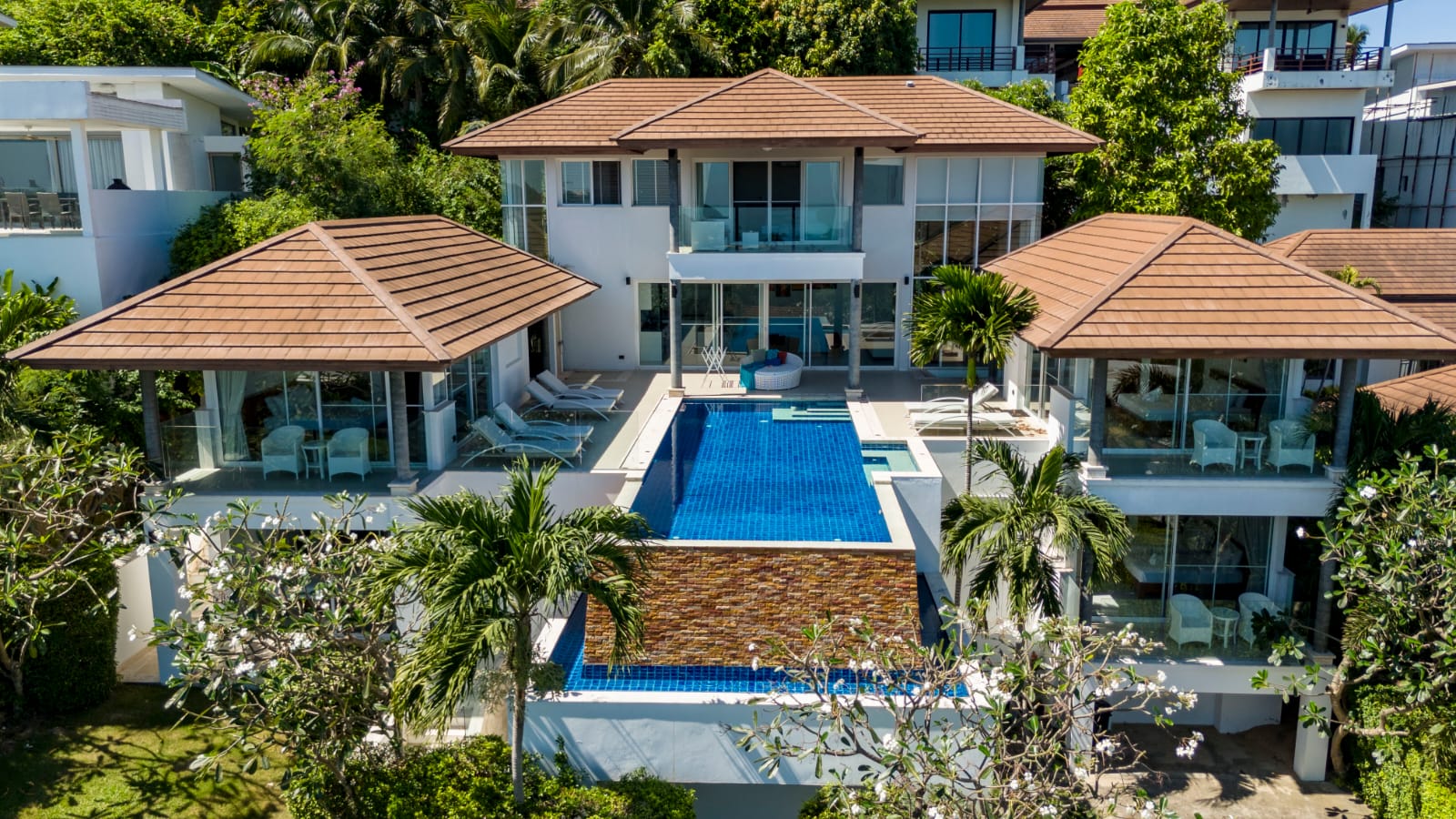 5 bedroom sea-view villa with swimming Pool, walk to beach, Choeng Mon, Koh Samui, Thailand