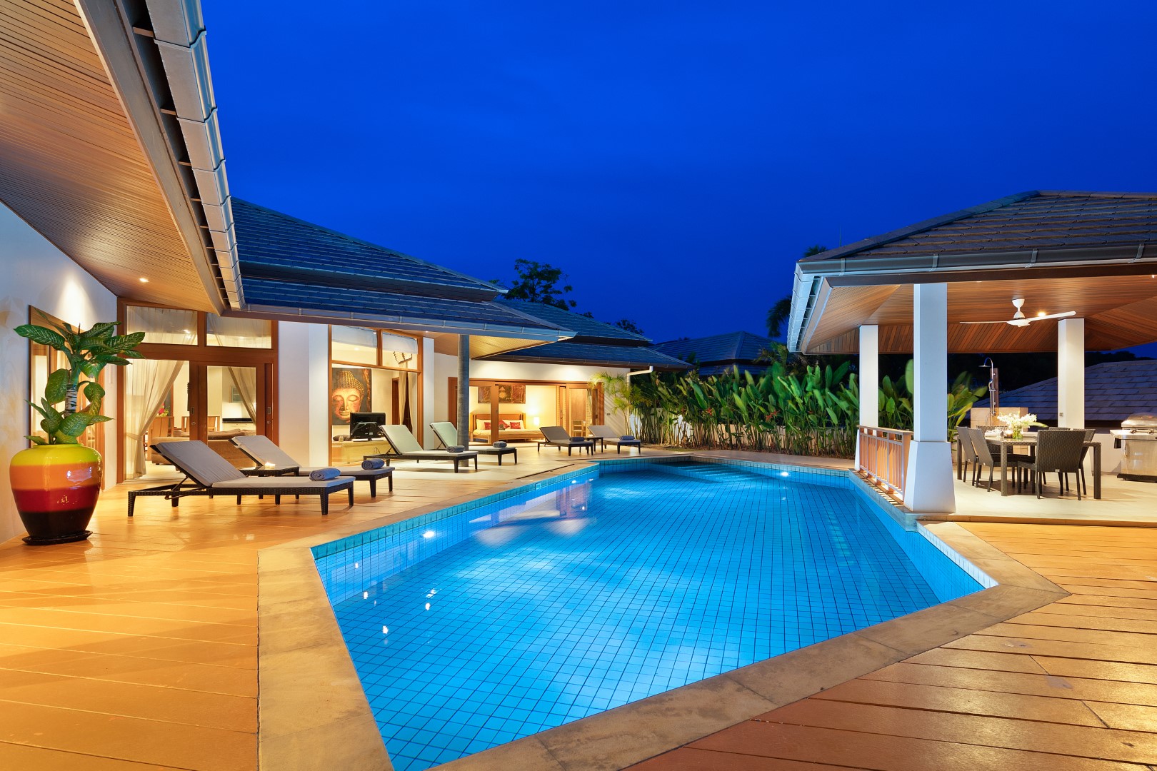 1 3 bedroom pool villa, walking distance to Choeng Mon beach