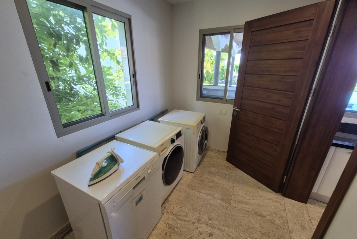 5 bed 4.5 bath Villa Property for sale in Koh Samui in Choeng Mon – HS0899