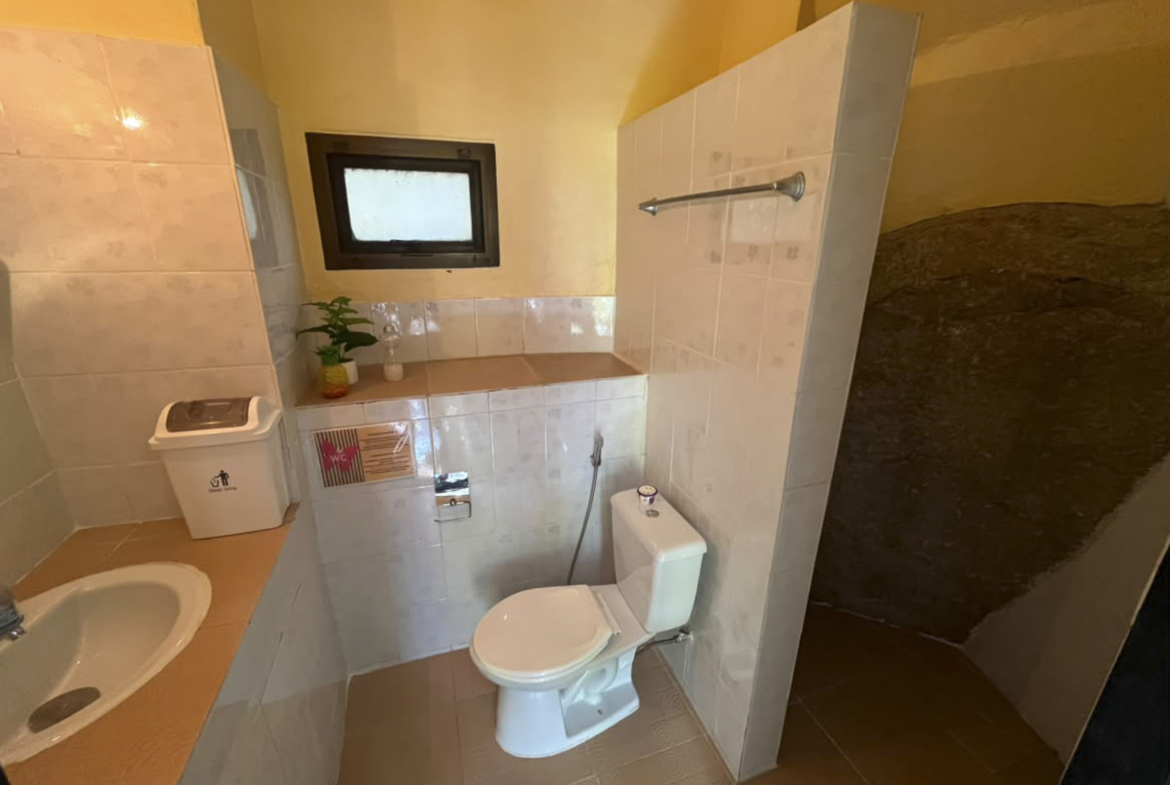 5 bed 5 bath Commercial Property for sale in Koh Samui in Chaweng Noi – HS0907