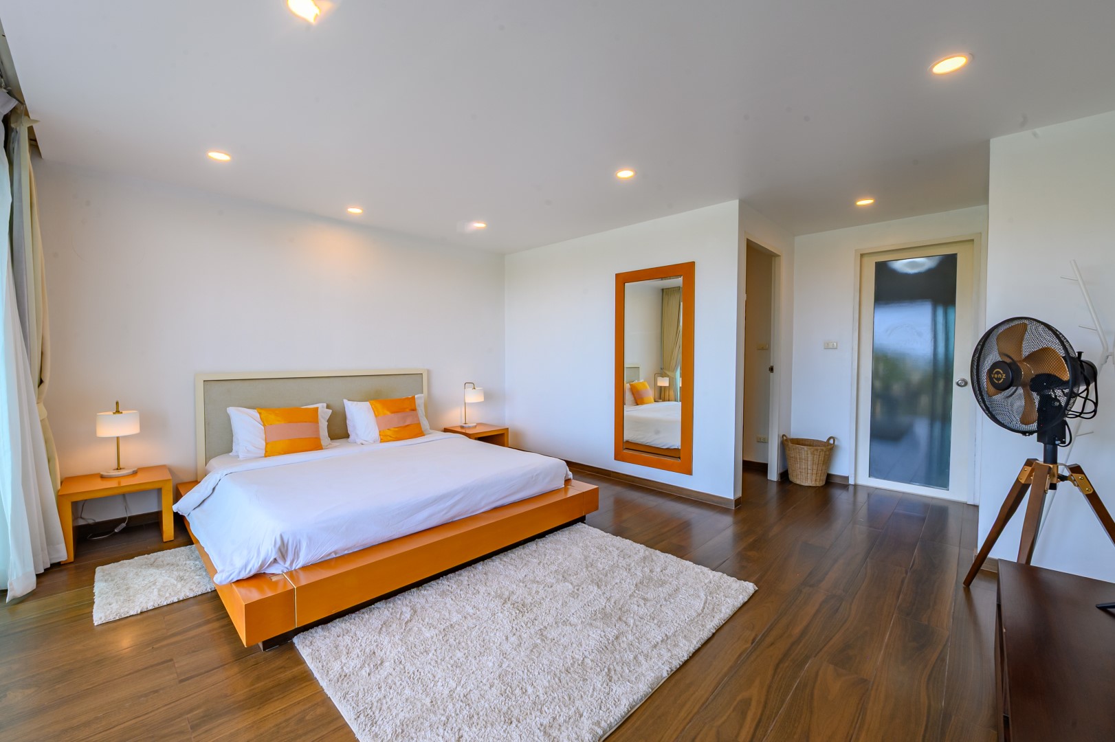 12 2 bed 2.5 bath Townhouse in North East – HS0911