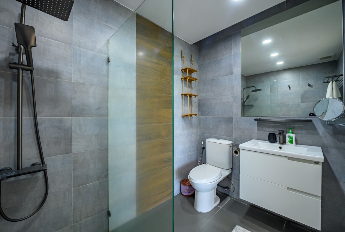 2 bed 2.5 bath Townhouse  in North East – HS0911