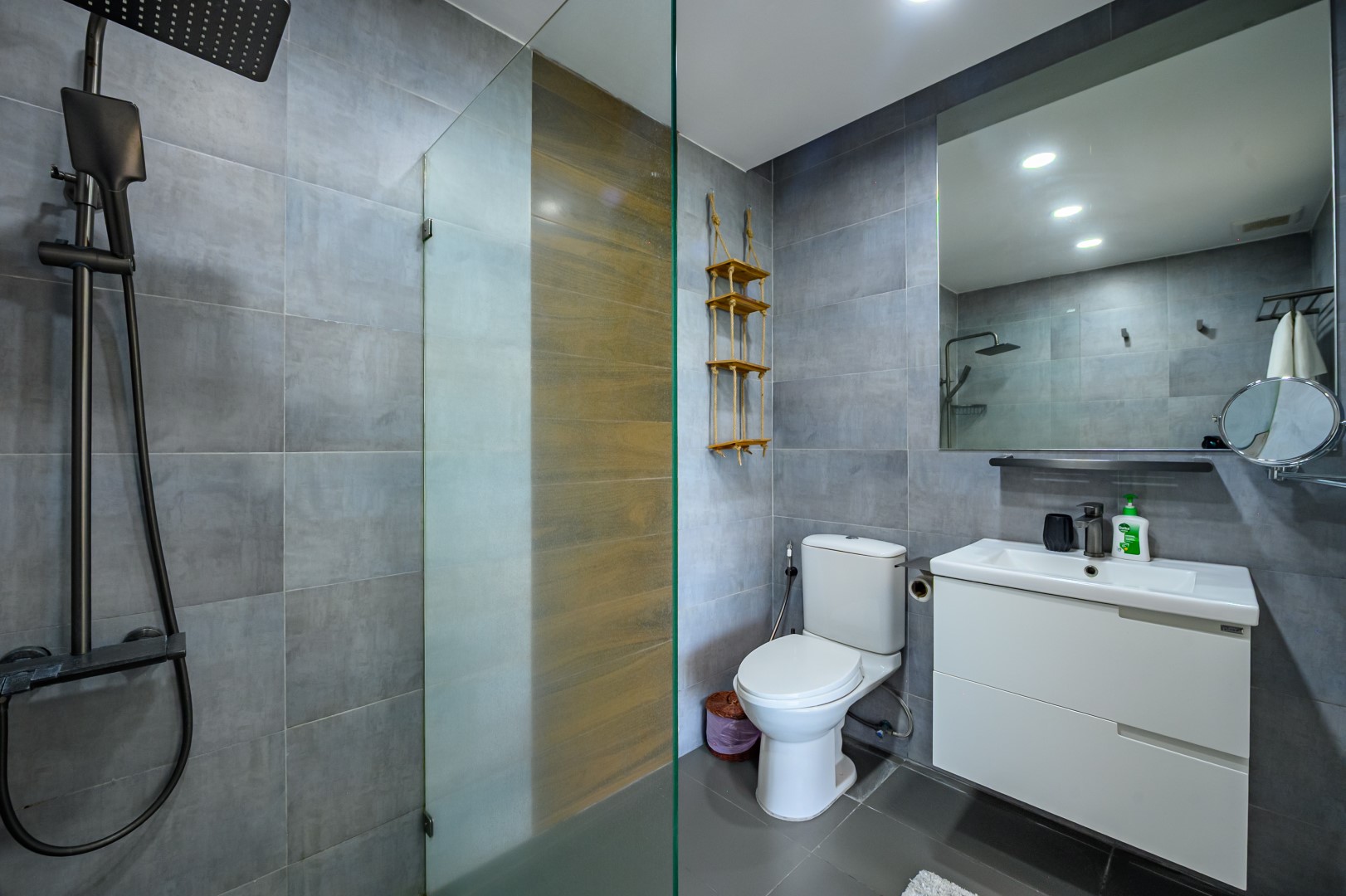 15 2 bed 2.5 bath Townhouse in North East – HS0911