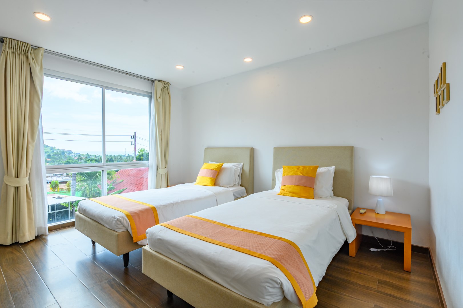 16 2 bed 2.5 bath Townhouse in North East – HS0911