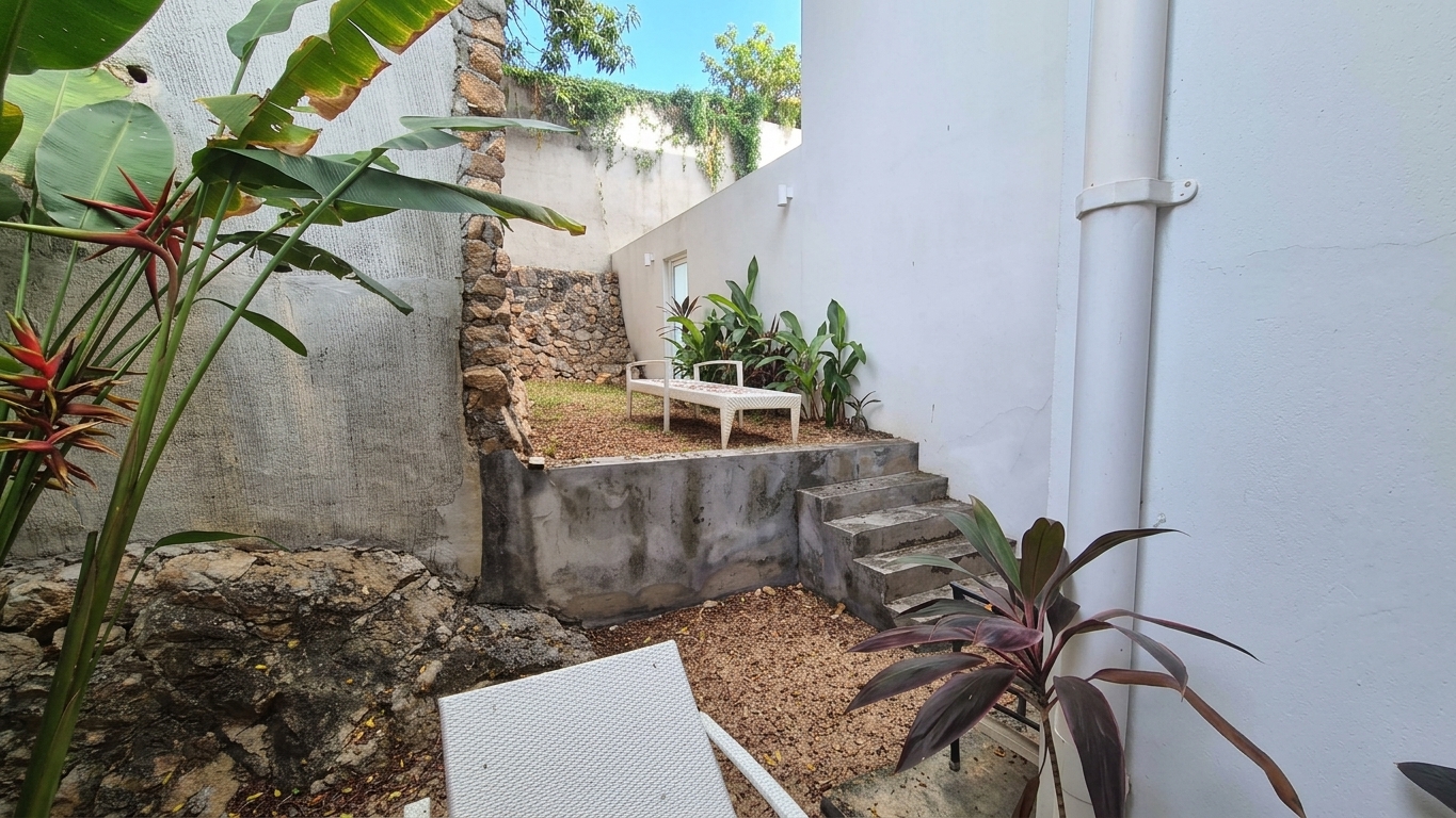 2 bed 2.5 bath Apartments / Condos  in Choeng Mon – HS0909