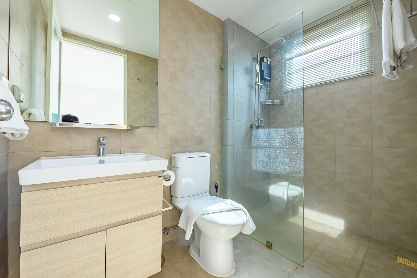 18 2 bed 2.5 bath Townhouse in North East – HS0911