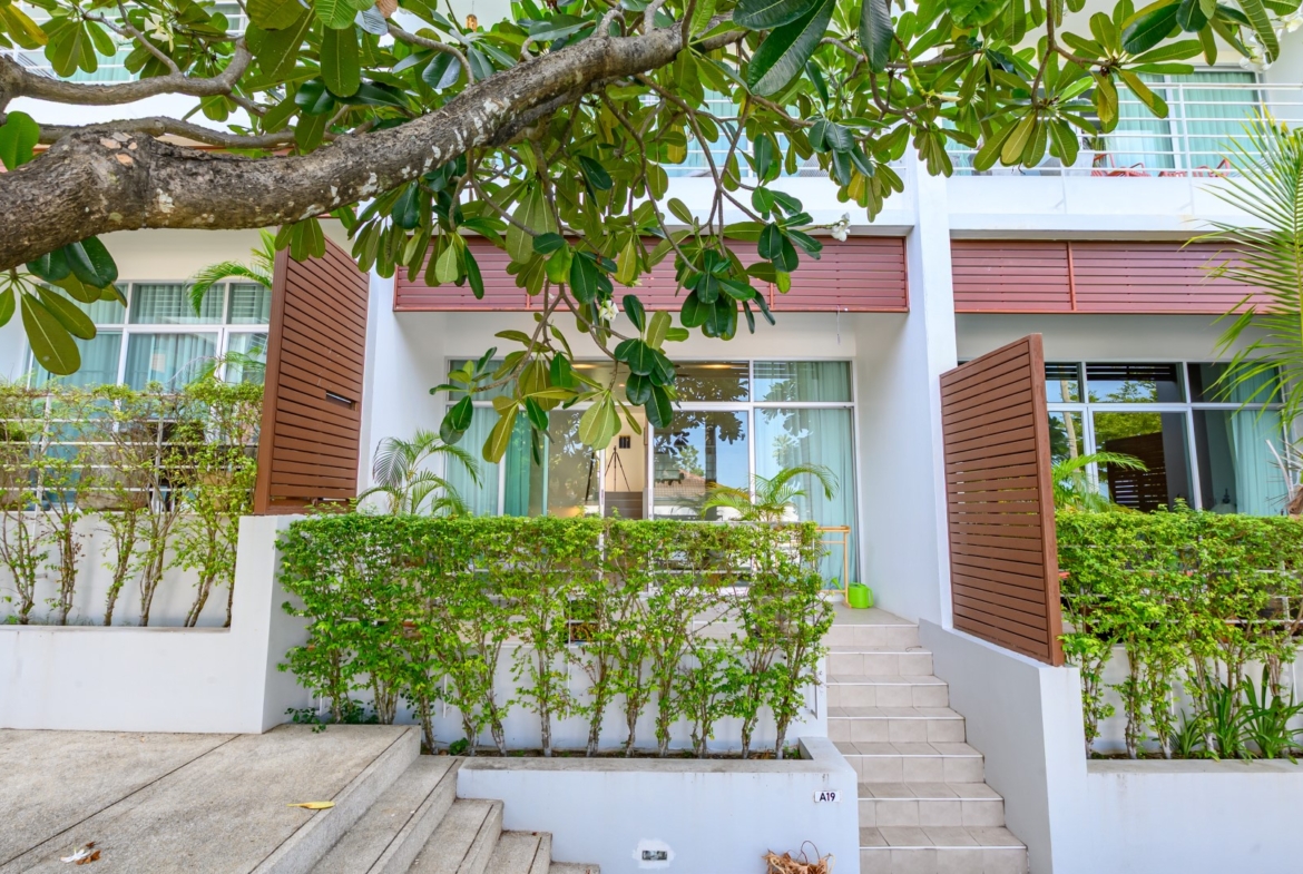 2 bed 2.5 bath Townhouse  in North East – HS0911