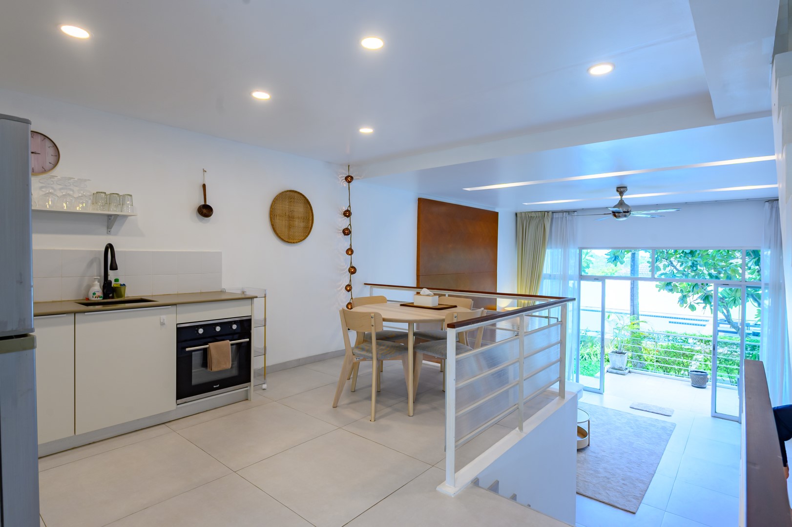 6 2 bed 2.5 bath Townhouse in North East – HS0911
