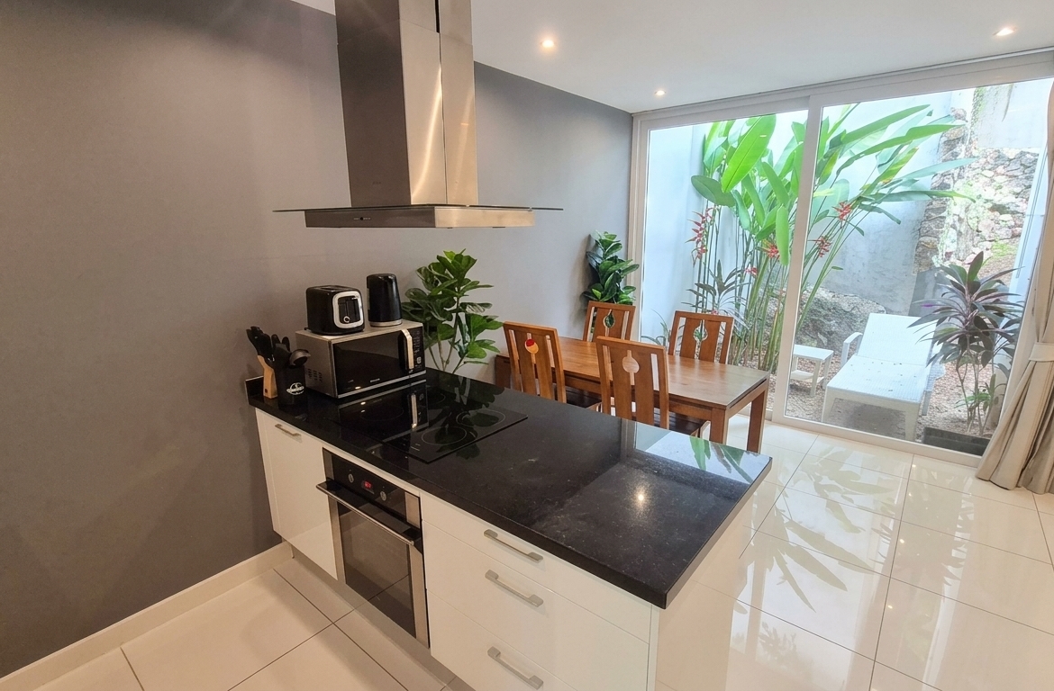 2 bed 2.5 bath Apartments / Condos  in Choeng Mon – HS0909